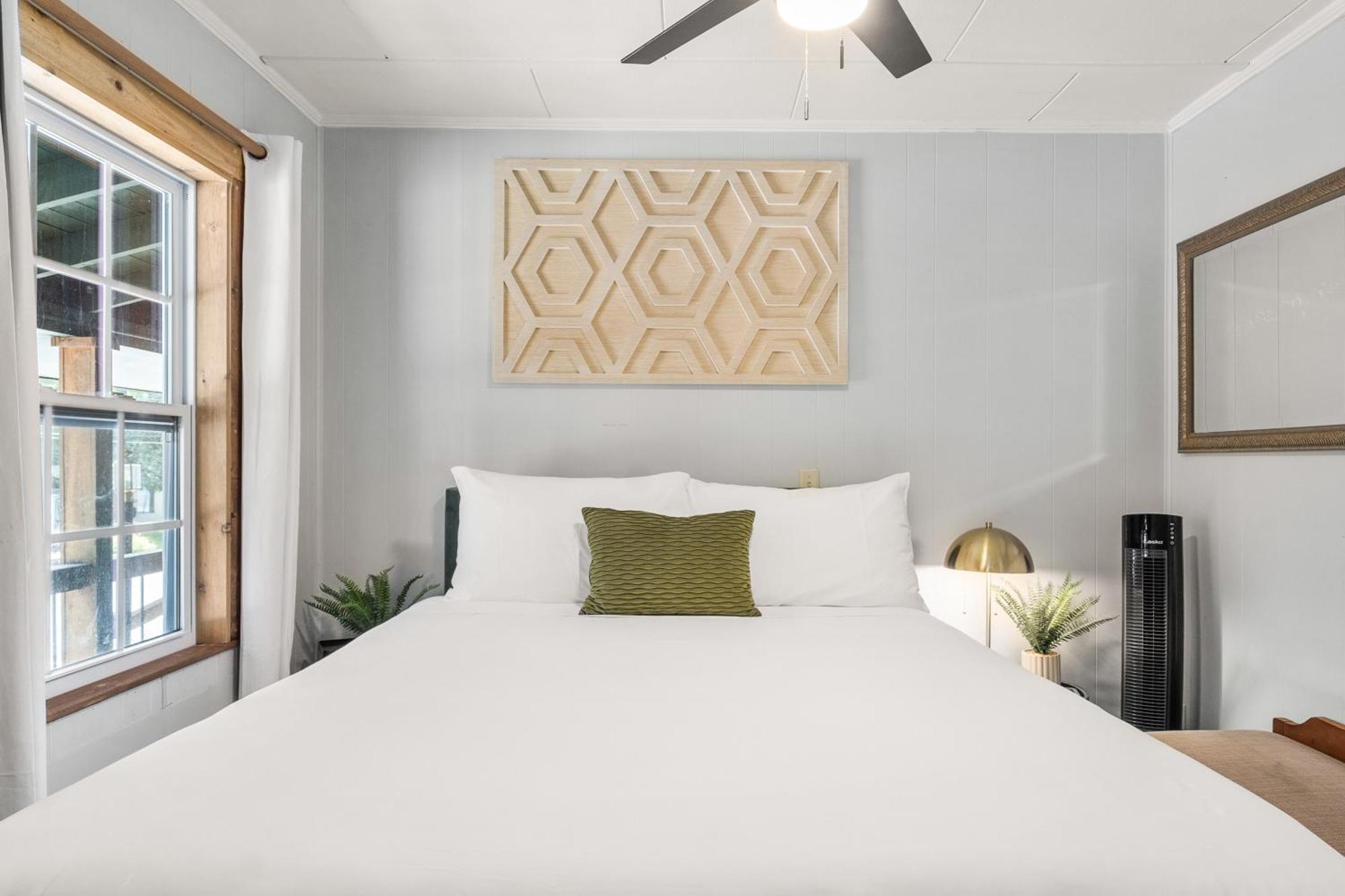 Cedarwood Inn Hendersonville Εξωτερικό φωτογραφία