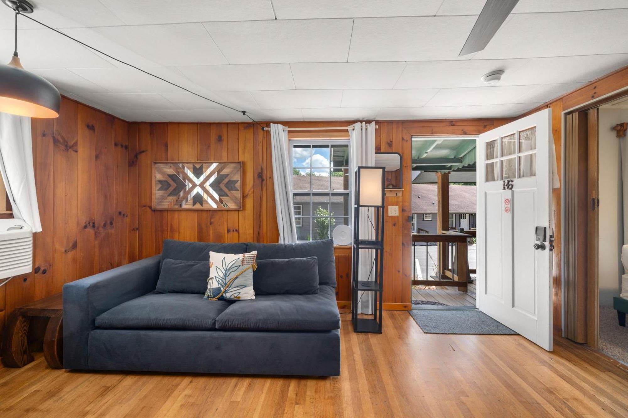 Cedarwood Inn Hendersonville Εξωτερικό φωτογραφία