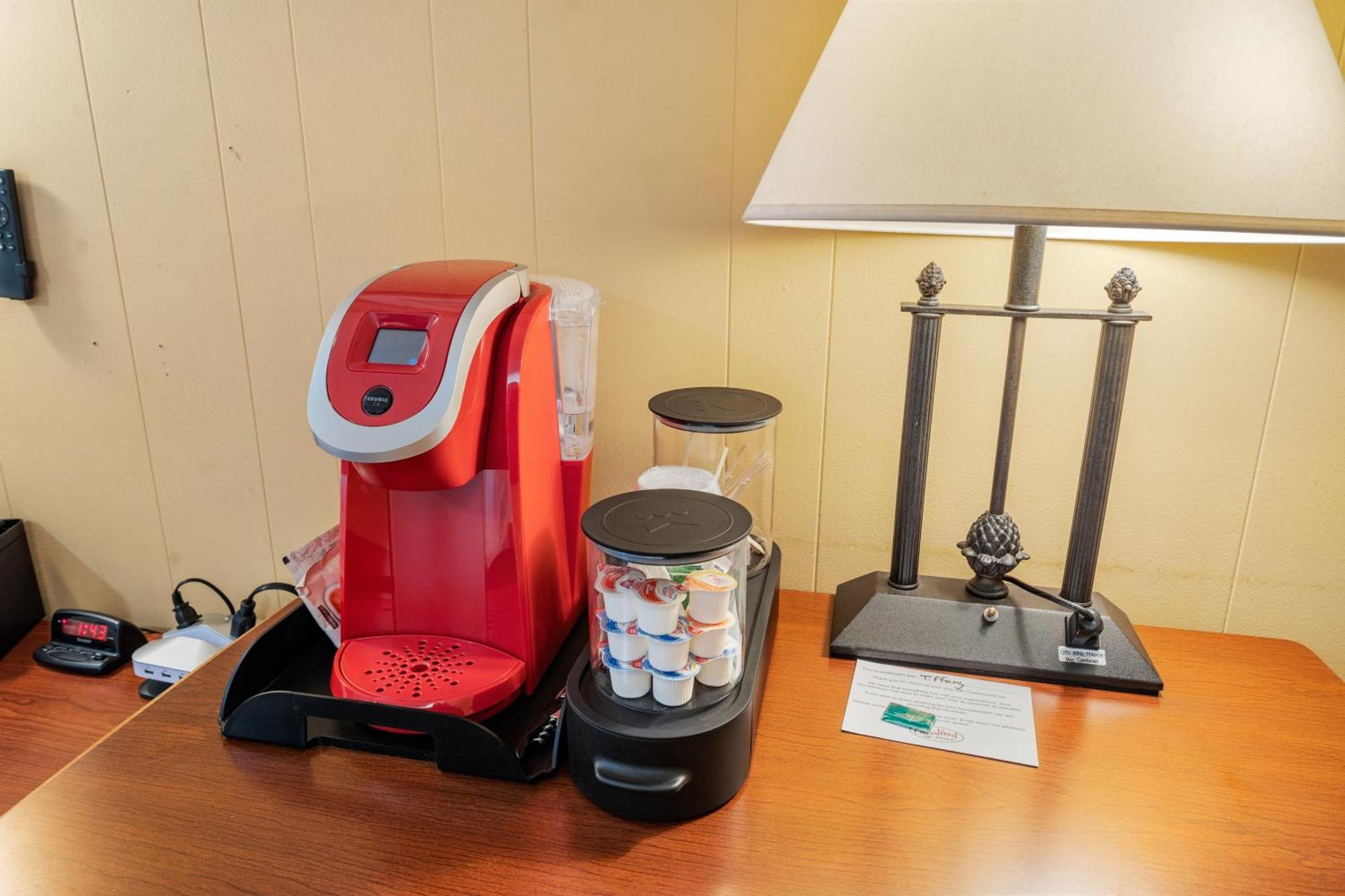 Cedarwood Inn Hendersonville Εξωτερικό φωτογραφία
