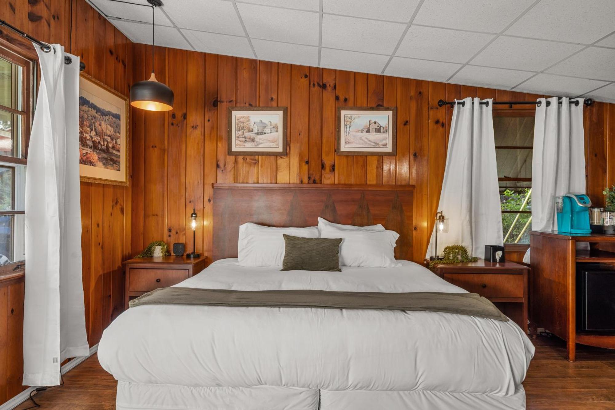 Cedarwood Inn Hendersonville Εξωτερικό φωτογραφία