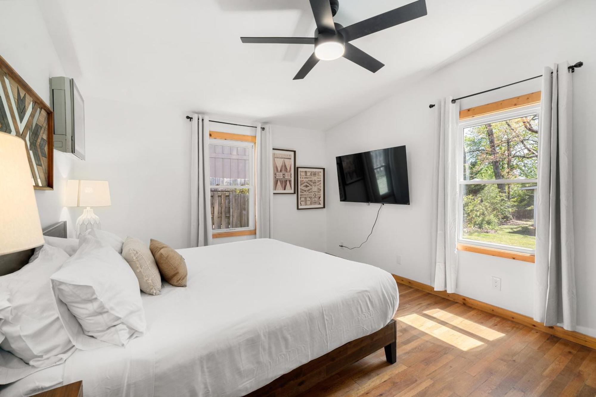 Cedarwood Inn Hendersonville Εξωτερικό φωτογραφία