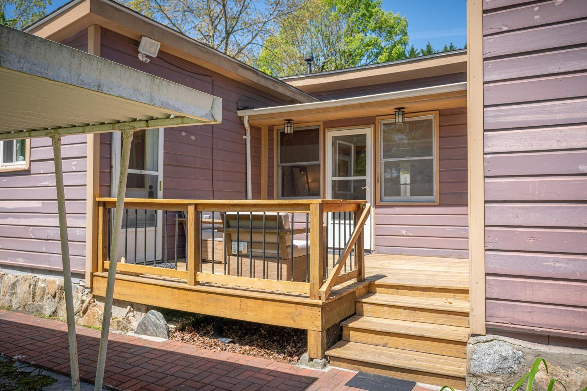 Cedarwood Inn Hendersonville Εξωτερικό φωτογραφία