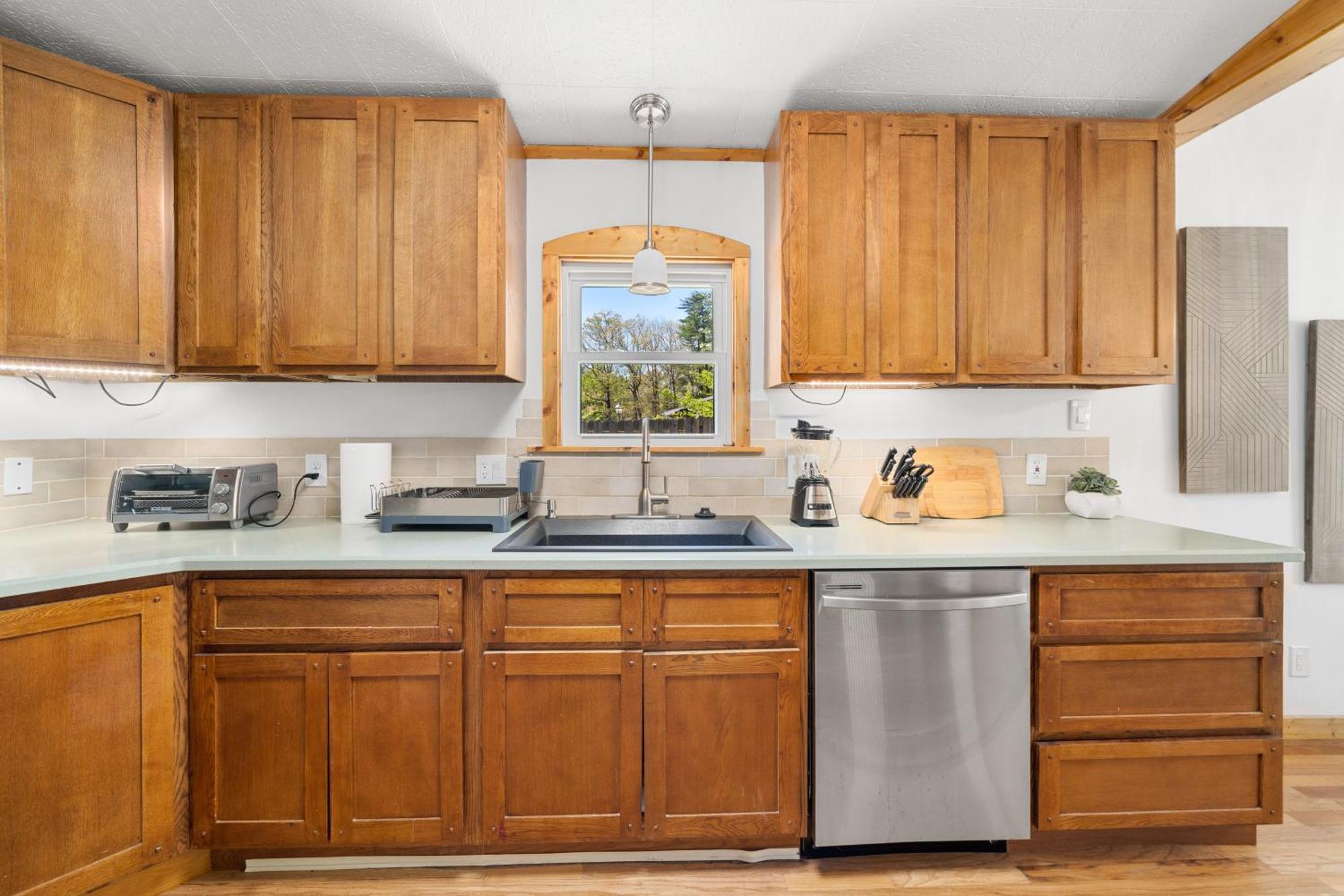 Cedarwood Inn Hendersonville Εξωτερικό φωτογραφία